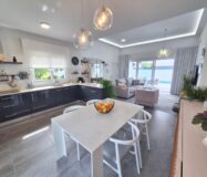 Дом в Benijofar 123 кв.м с частным бассейном у моря