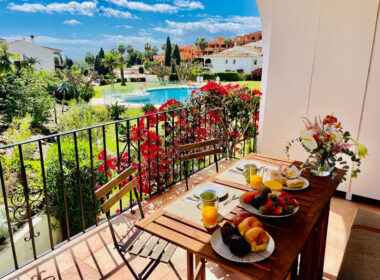 Апартаменты с террасой в El Paraiso 72 кв.м 3 комнаты