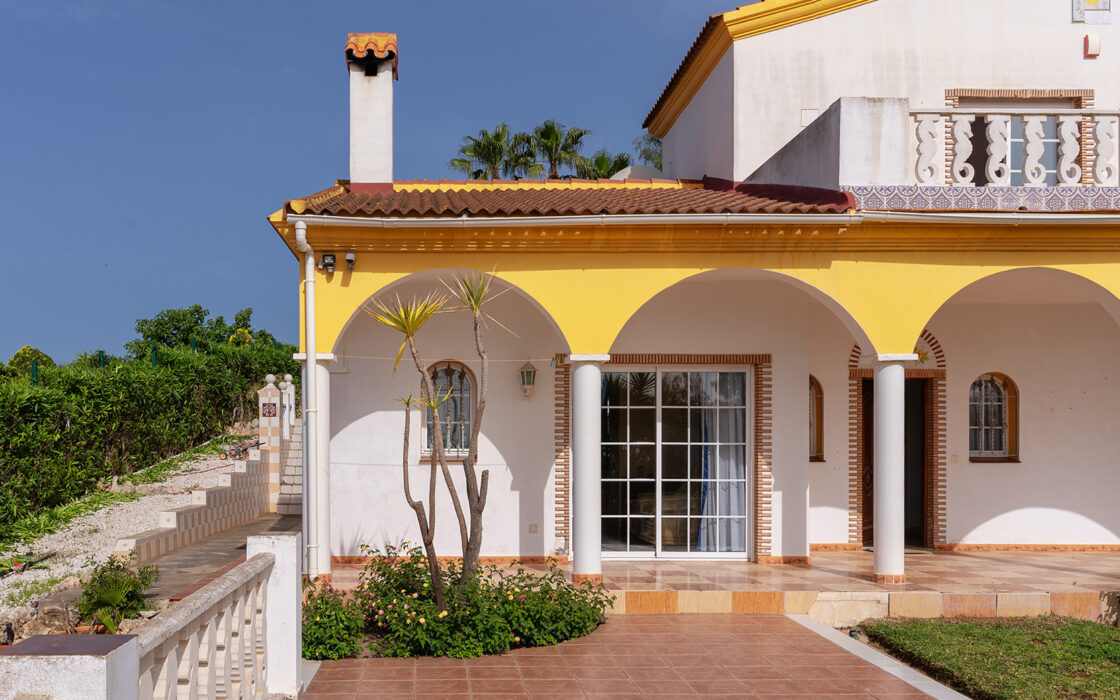 Очаровательная вилла в Андалусии с видом на море 105 кв.м