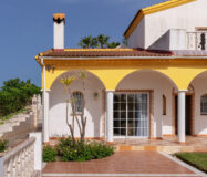 Очаровательная вилла в Андалусии с видом на море 105 кв.м