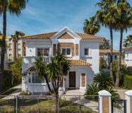 Вилла с террасой в Монте Биарритц, 196 кв.м, 5 комнат