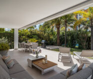 Вилла с террасой в Монте Биарритц, 196 кв.м, 5 комнат