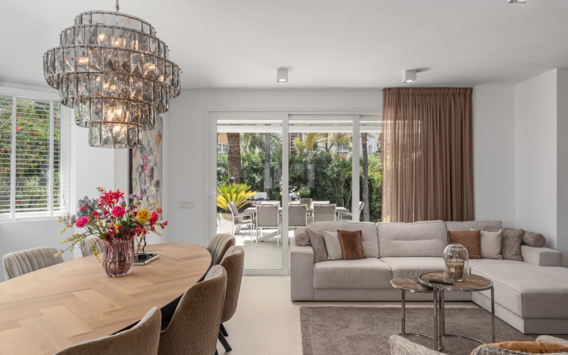 Вилла с террасой в Монте Биарритц, 196 кв.м, 5 комнат