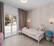 Вилла с террасой в Монте Биарритц, 196 кв.м, 5 комнат