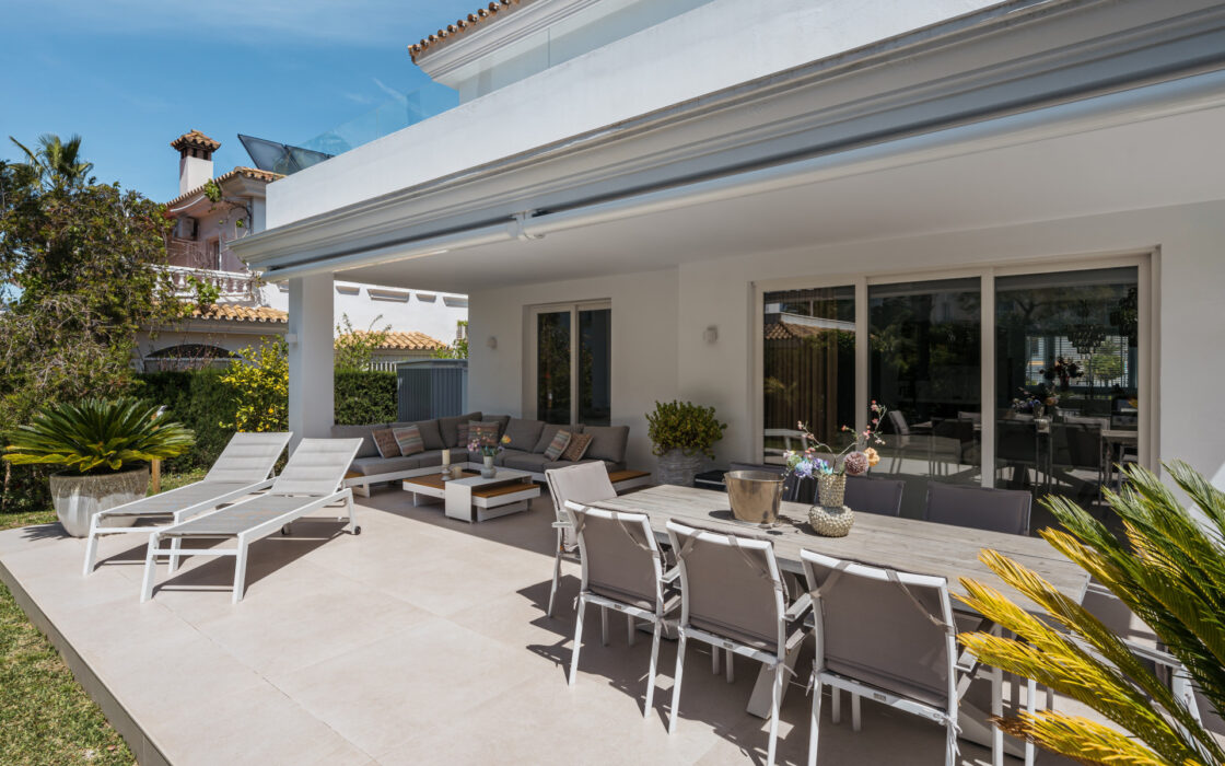 Вилла с террасой в Монте Биарритц, 196 кв.м, 5 комнат