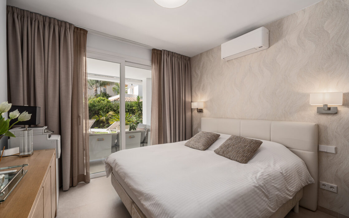 Вилла с террасой в Монте Биарритц, 196 кв.м, 5 комнат