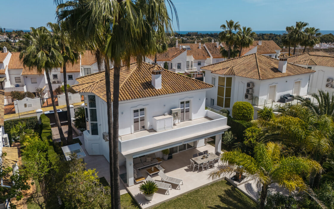 Вилла с террасой в Монте Биарритц, 196 кв.м, 5 комнат