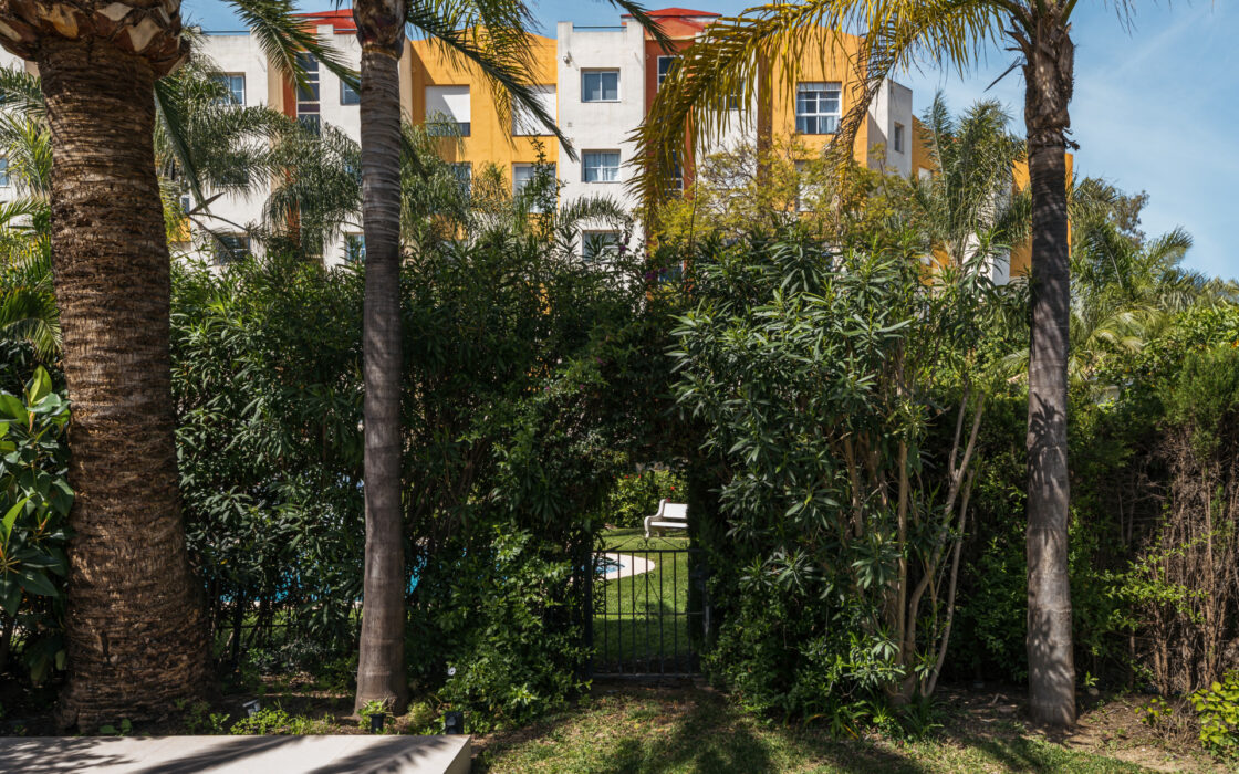 Вилла с террасой в Монте Биарритц, 196 кв.м, 5 комнат