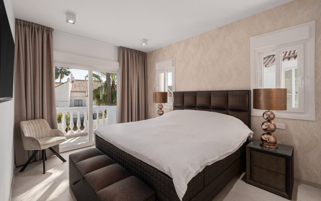 Вилла с террасой в Монте Биарритц, 196 кв.м, 5 комнат