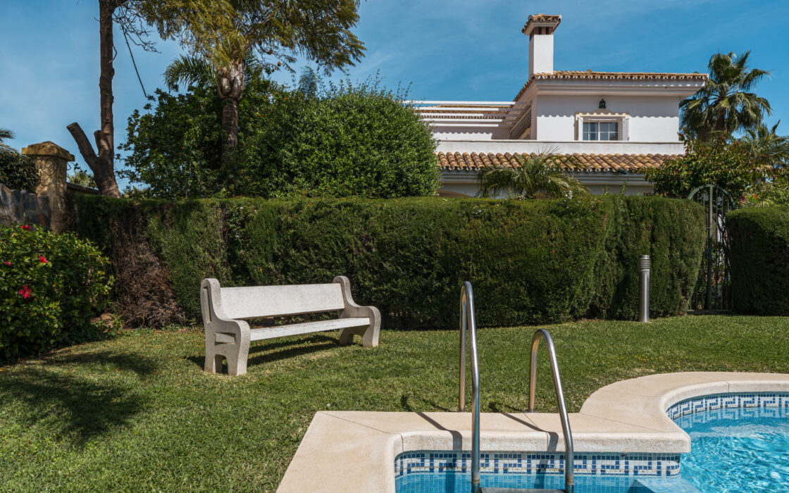 Вилла с террасой в Монте Биарритц, 196 кв.м, 5 комнат