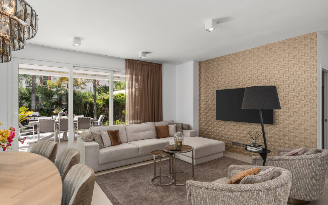 Вилла с террасой в Монте Биарритц, 196 кв.м, 5 комнат