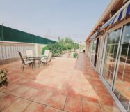 Вилла в Торревьехе 330 кв.м с террасой и бассейном