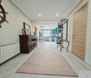 Вилла в Торревьехе 330 кв.м с террасой и бассейном