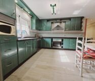 Вилла в Торревьехе 330 кв.м с террасой и бассейном