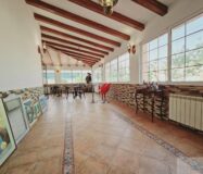 Вилла в Торревьехе 330 кв.м с террасой и бассейном