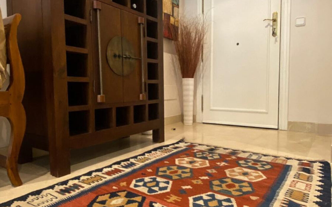 Квартира з садом та виходом до басейну в Los Arqueros 120 кв.м.