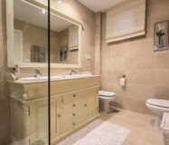 Квартира з садом та виходом до басейну в Los Arqueros 120 кв.м.