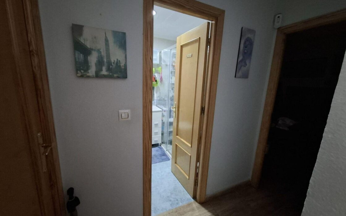 Дом в Торревьехе 65 кв.м с террасой у моря