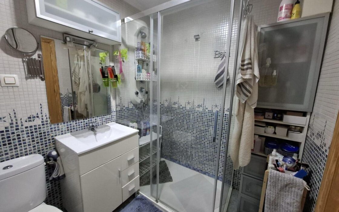 Дом в Торревьехе 65 кв.м с террасой у моря