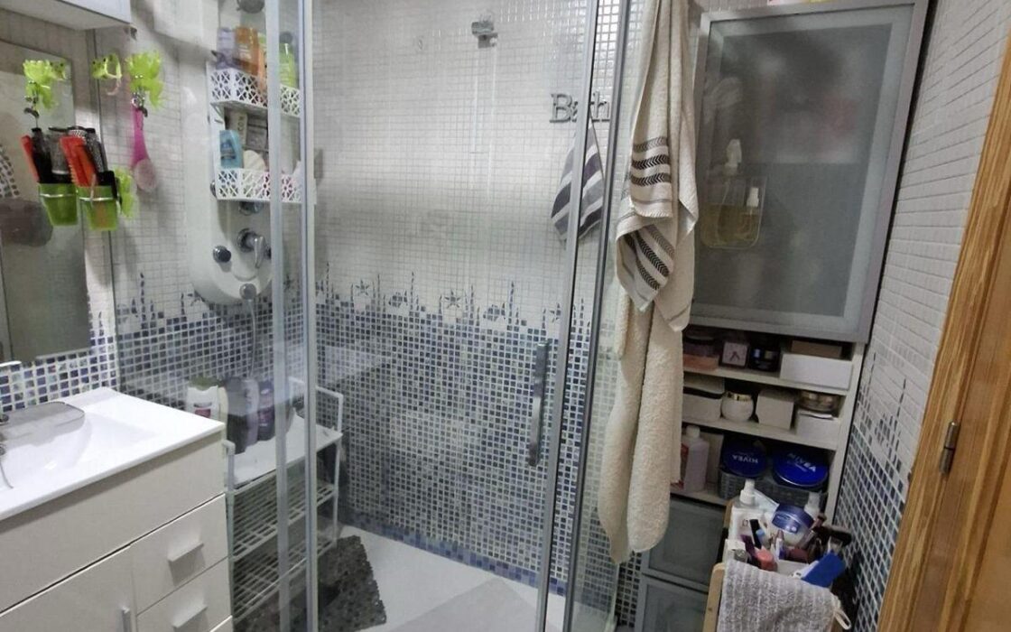 Дом в Торревьехе 65 кв.м с террасой у моря