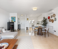 Квартира в Естепоні 109 кв.м з 2 спальнями та видом на море