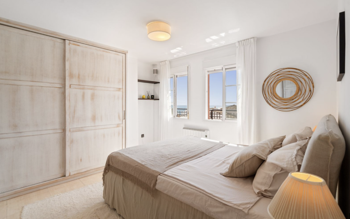 Квартира в Естепоні 109 кв.м з 2 спальнями та видом на море