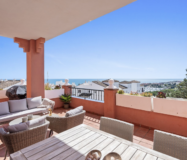 Квартира в Естепоні 109 кв.м з 2 спальнями та видом на море