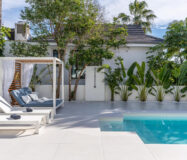 Современная вилла в Марбелье с террасой 405 кв.м