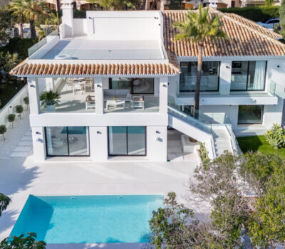 Сучасна вілла в Марбельї з терасою 405 кв.м