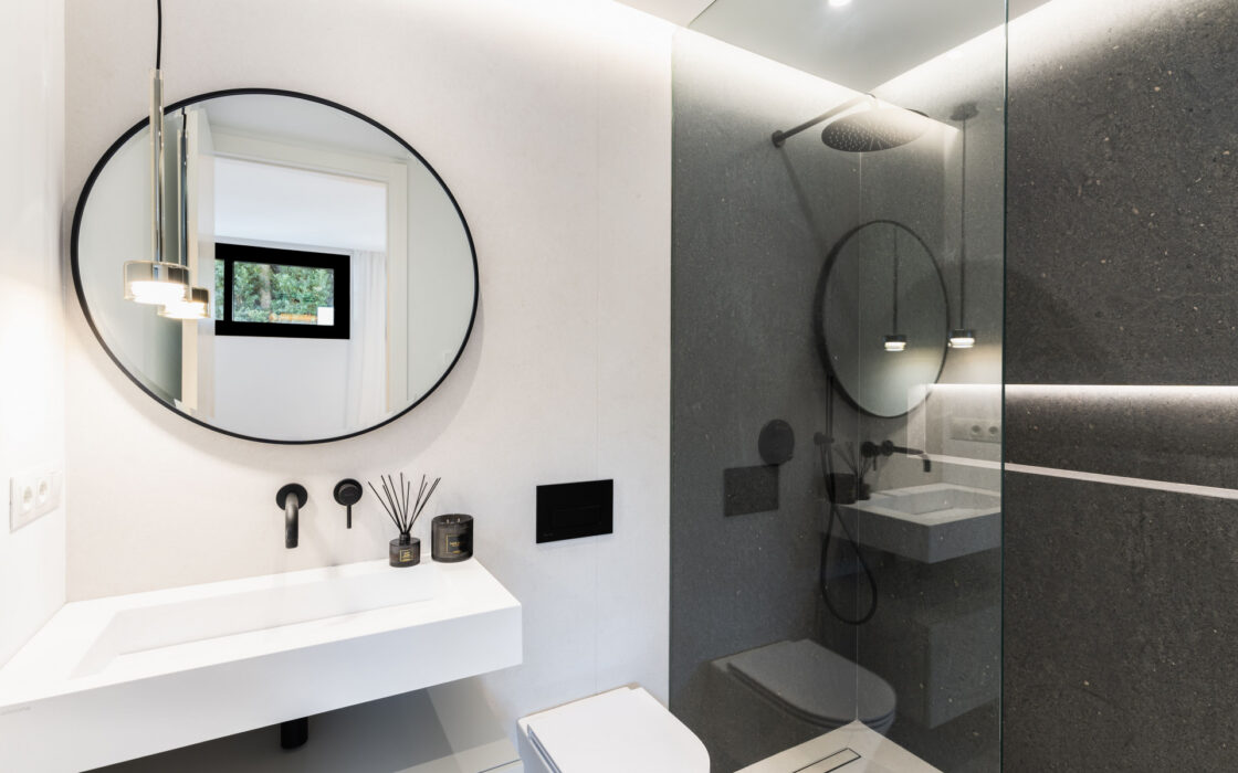 Современная вилла в Марбелье с террасой 405 кв.м