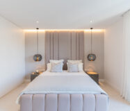 Современная вилла в Марбелье с террасой 405 кв.м