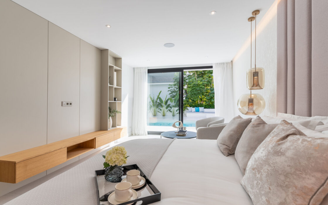 Современная вилла в Марбелье с террасой 405 кв.м