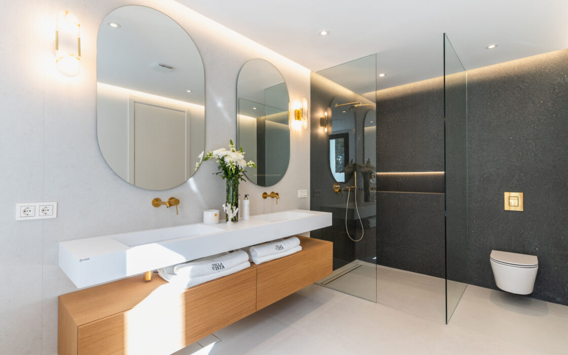 Современная вилла в Марбелье с террасой 405 кв.м