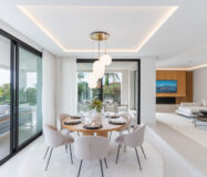 Современная вилла в Марбелье с террасой 405 кв.м