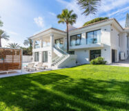 Современная вилла в Марбелье с террасой 405 кв.м