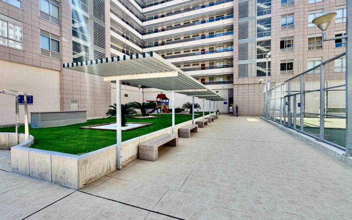 Квартира у моря в Ла Кала де Финестрат 120 кв.м с террасой