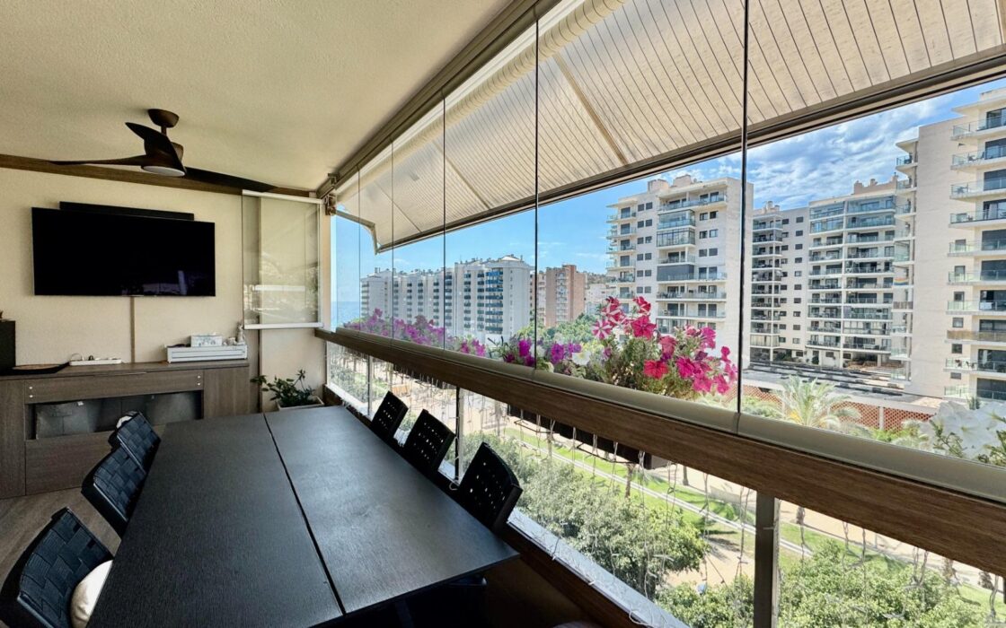 Квартира у моря в Ла Кала де Финестрат 120 кв.м с террасой