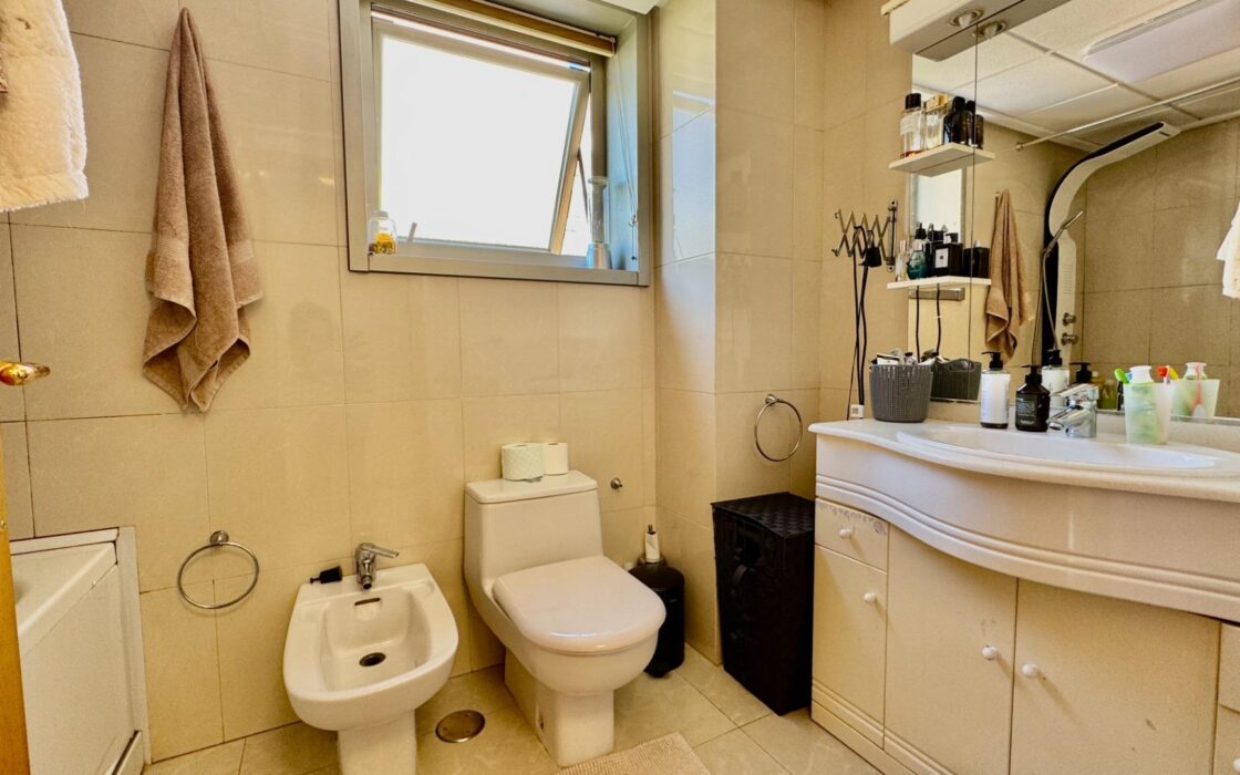 Квартира у моря в Ла Кала де Финестрат 120 кв.м с террасой