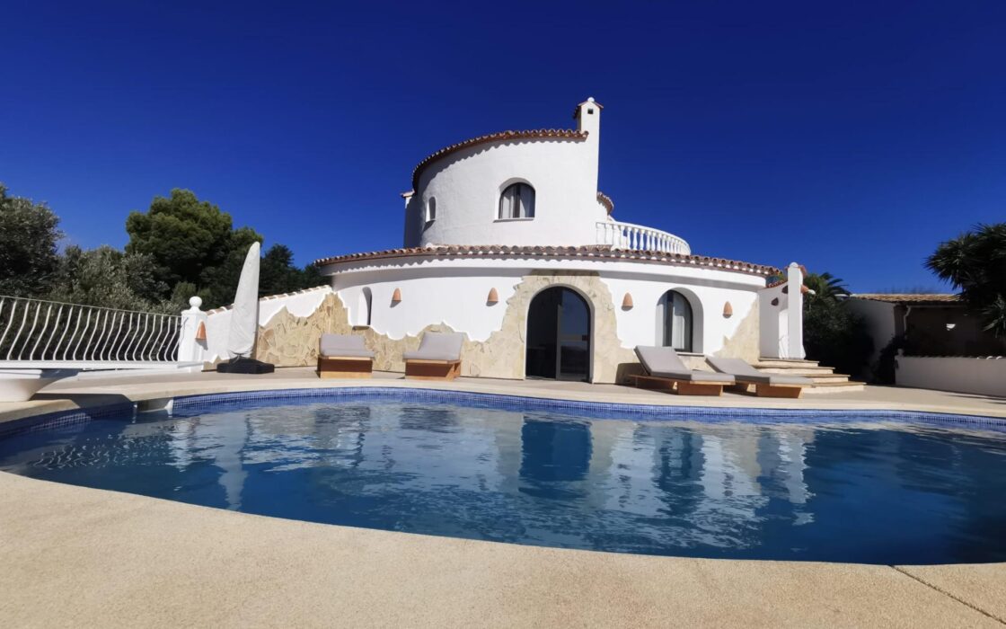 Вілла з 5 спальнями та видом на море в Cumbre del Sol