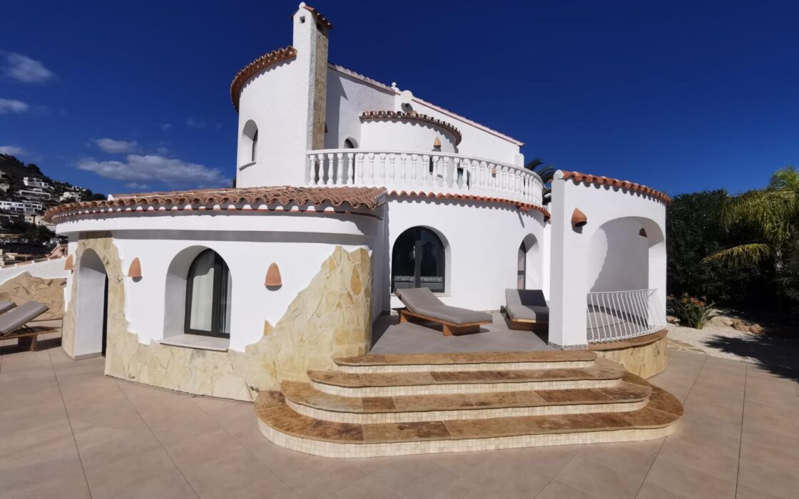 Вілла з 5 спальнями та видом на море в Cumbre del Sol