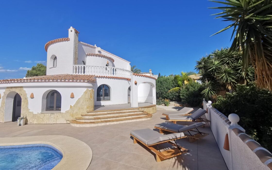 Вілла з 5 спальнями та видом на море в Cumbre del Sol