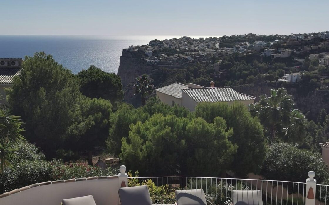 Вілла з 5 спальнями та видом на море в Cumbre del Sol