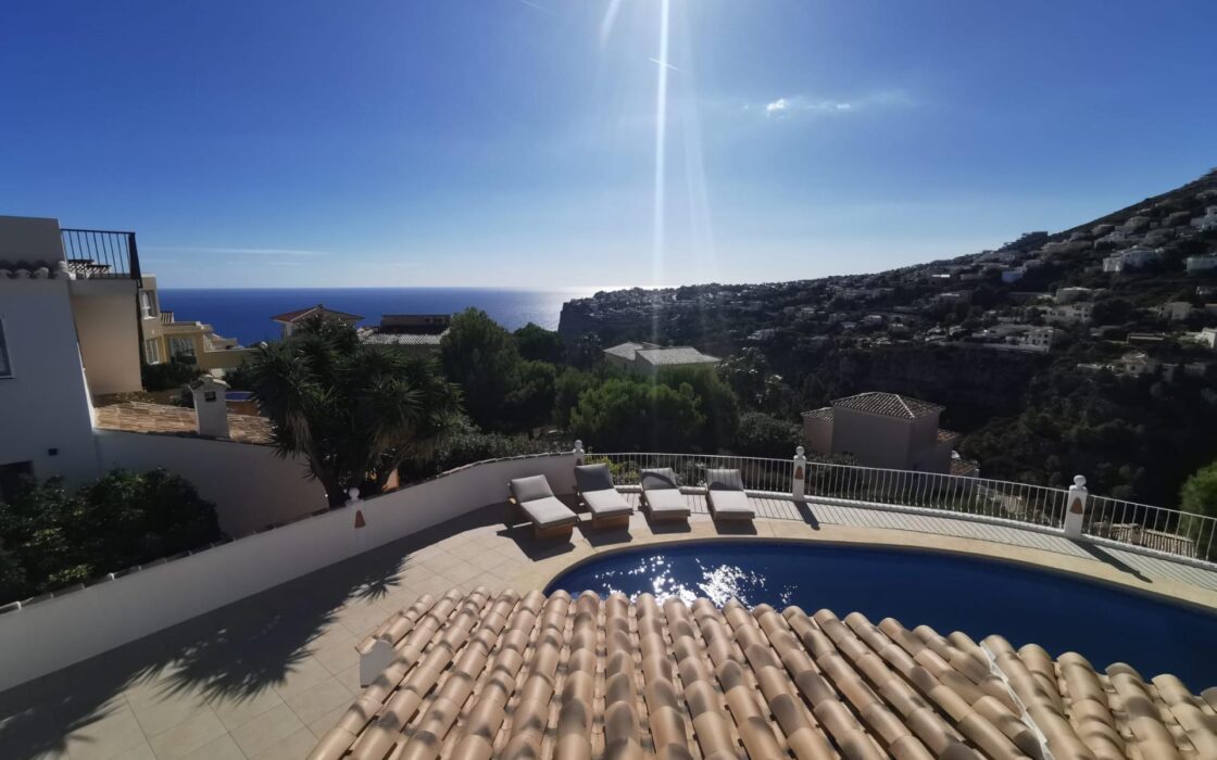 Вілла з 5 спальнями та видом на море в Cumbre del Sol