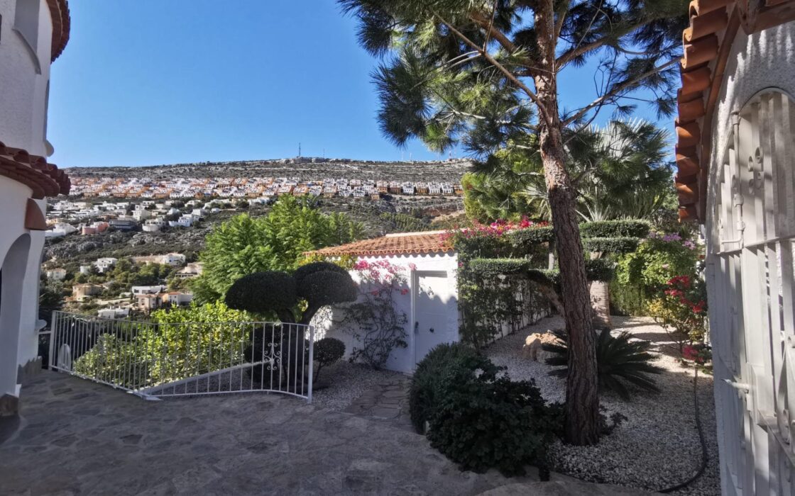 Вілла з 5 спальнями та видом на море в Cumbre del Sol