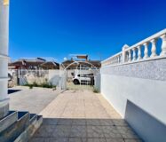 Дом в Торревьехе 60 кв.м с террасой в 4 км от моря