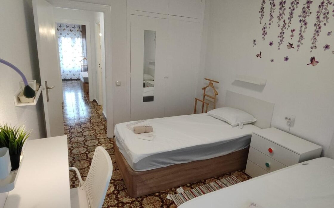 Простора квартира 82 кв.м в Аликанте з терасою