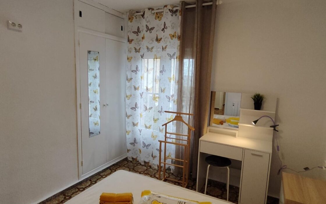 Простора квартира 82 кв.м в Аликанте з терасою