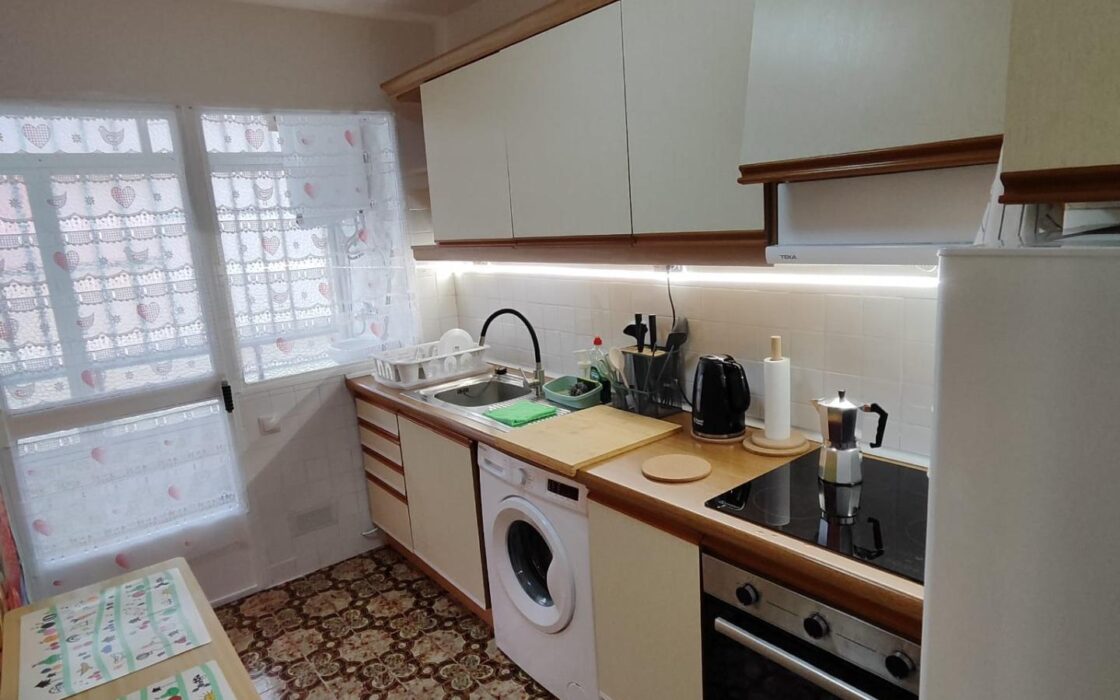 Простора квартира 82 кв.м в Аликанте з терасою