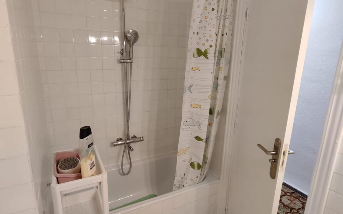 Простора квартира 82 кв.м в Аликанте з терасою