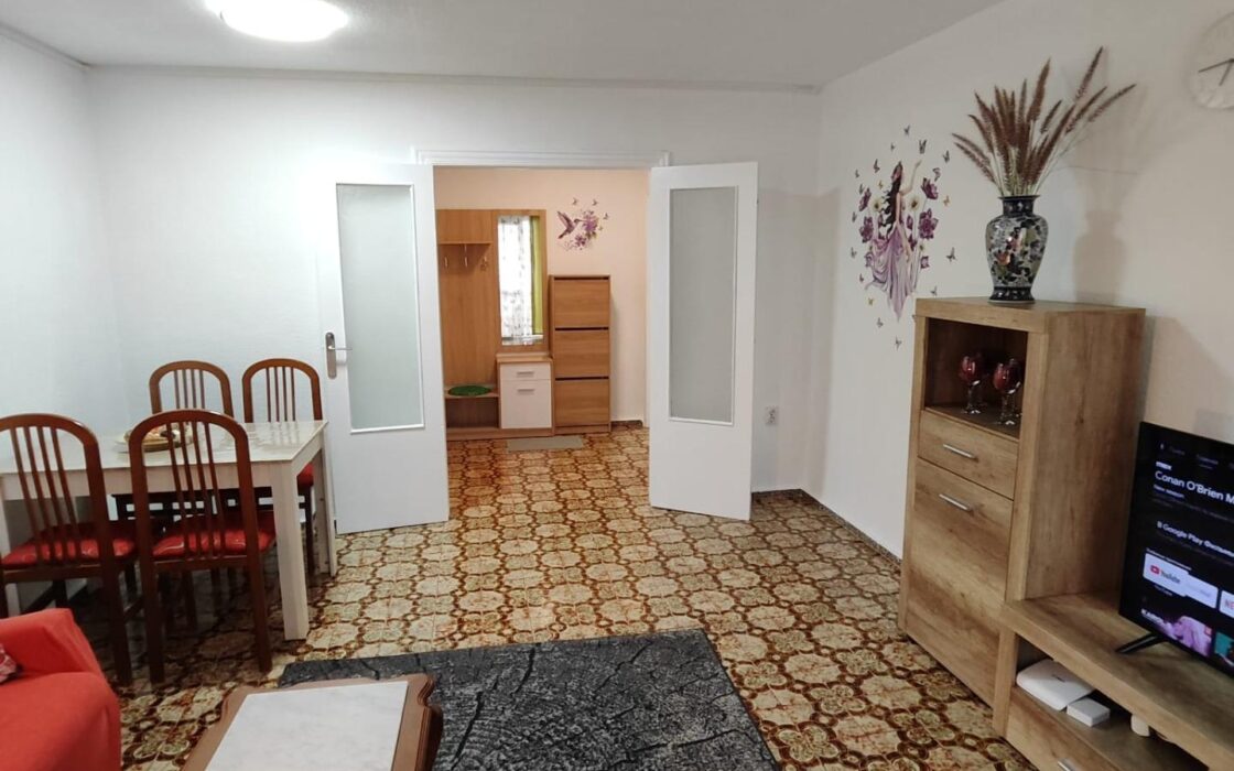 Простора квартира 82 кв.м в Аликанте з терасою